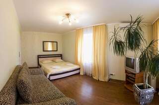 Апартаменты Kyiv apartment on Derevlyanskaya street close to the downtown Киев Апартаменты с балконом-1